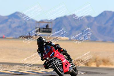 media/Jan-08-2022-SoCal Trackdays (Sat) [[1ec2777125]]/Turn 4 (1145am)/